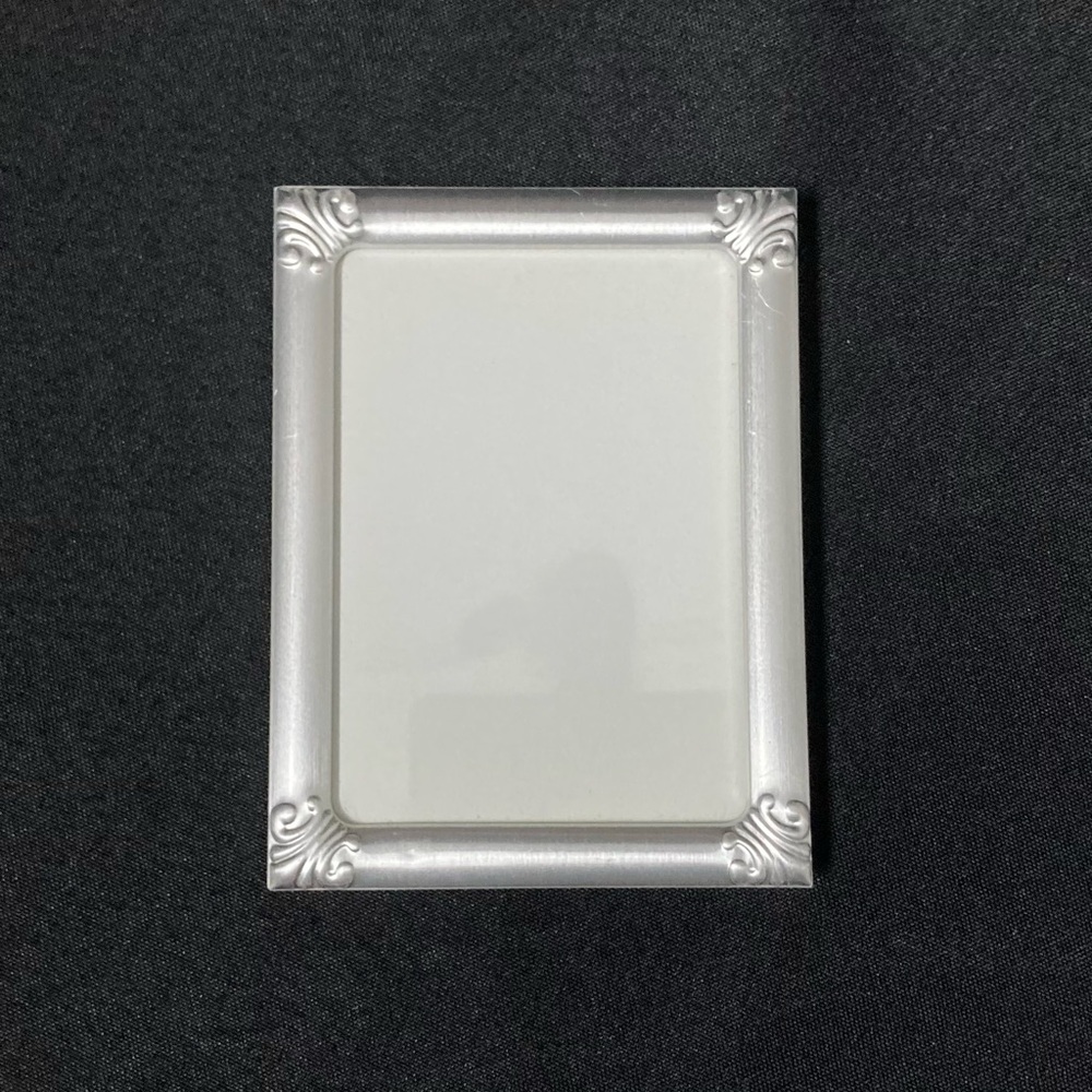 ⭐️ Vintage Metal Silver Easel Back 3” x 4” Picture Frame